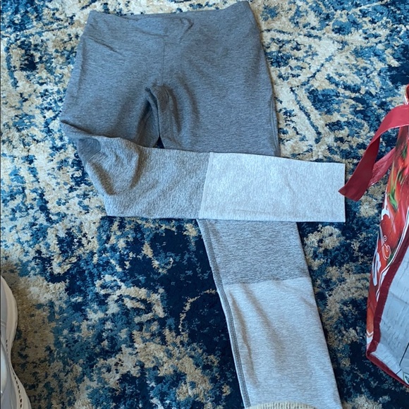 Outdoor Voices Gradient Legging - Picture 2 of 3